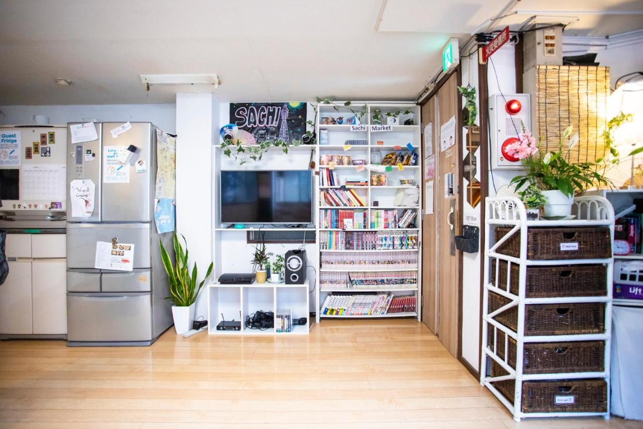 Peace House Sachi Hotel Osaka Buitenkant foto