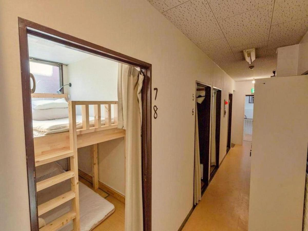 Peace House Sachi Hotel Osaka Buitenkant foto